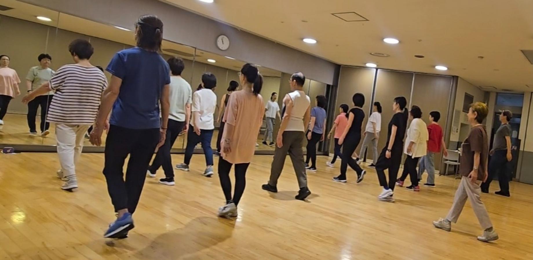 姿勢から整える 健康ウォーキング教室 | Walk To Be |